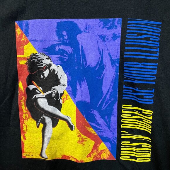 Guns N' Roses' Use Your Illusion Album Art T-Shirt Medium - Picture 2 of 4